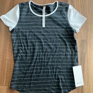 NWT Lululemon Love Crew Tee - Size 4